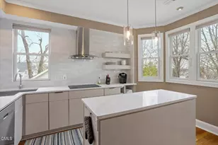 204 Georgetown Rd, Raleigh, NC 27608 - Photo 8