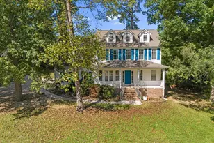 117 Lake Point Dr, Clayton, NC 27527 - Photo 2