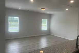 221 Courtside Dr, Dunn, NC 28334 - Photo 4