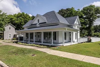 212 W Church Street, Benson, NC 27504 - Photo 1