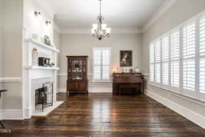 212 W Church Street, Benson, NC 27504 - Photo 10