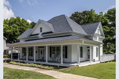 212 W Church Street, Benson, NC 27504 - Photo 2