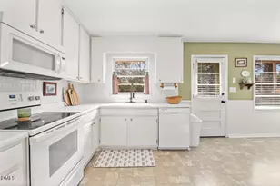 2929 Skycrest Dr, Fayetteville, NC 28304 - Photo 10