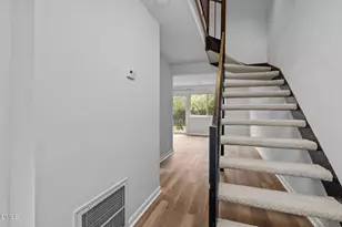 220 Elizabeth St, Chapel Hill, NC 27514 - Photo 1