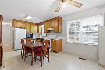 313 S Ethel Street, Selma, NC 27576 - Photo 14