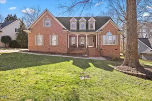 1001 Neuse Ridge Dr, Clayton, NC 27527 - Photo 2