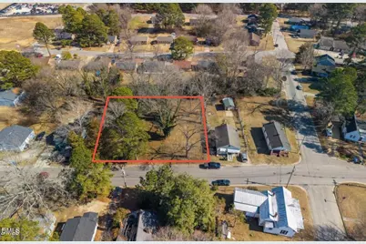 811-813 Woodrow Street S, Wilson, NC 27893 - Photo 2