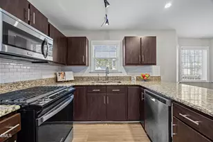 9212 Sayornis Ct, Raleigh, NC 27615 - Photo 6