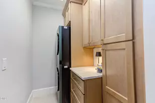 1601 Sunrise Ave, Raleigh, NC 27608 - Photo 16