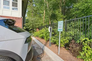 625 S Elliott Rd, Chapel Hill, NC 27517 - Photo 52