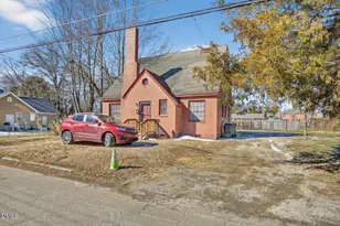 537 Highland Ave, Henderson, NC 27536 - Photo 2