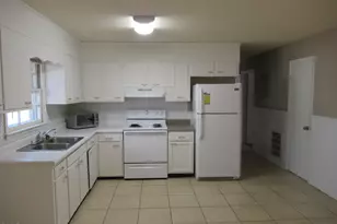 2809 Daytona Dr, Raleigh, NC 27610 - Photo 2