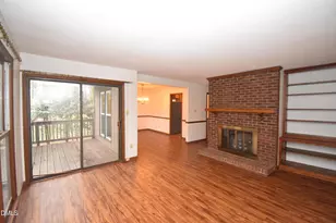 106 Bogue Ct, Cary, NC 27511 - Photo 2