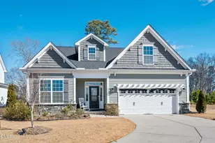 825 Buckner Ct, Fuquay-Varina, NC 27526 - Photo 1