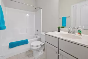 825 Buckner Ct, Fuquay-Varina, NC 27526 - Photo 4