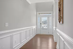 825 Buckner Ct, Fuquay-Varina, NC 27526 - Photo 2