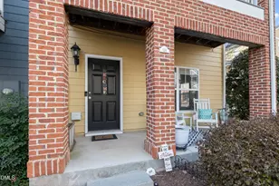 124 Braeside Ct, Cary, NC 27519 - Photo 4