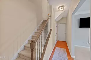 124 Braeside Ct, Cary, NC 27519 - Photo 6