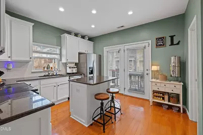 124 Braeside Court, Cary, NC 27519 - Photo 12