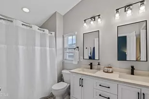 124 Braeside Ct, Cary, NC 27519 - Photo 40