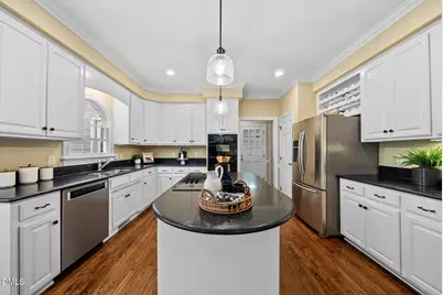 208 Stoneleigh Drive, Cary, NC 27511 - Photo 10