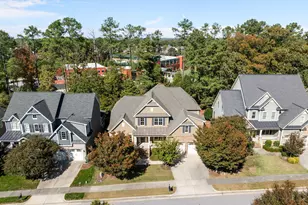 629 Peach Orchard Pl, Cary, NC 27519 - Photo 2