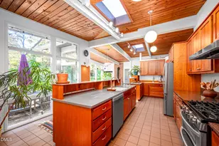 1030 Highland Woods Rd, Chapel Hill, NC 27517 - Photo 22