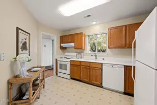 105 Albany Point, Chapel Hill, NC 27517 - Photo 4