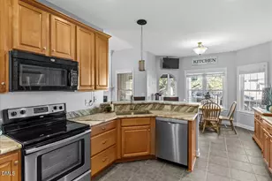 204 Par Dr, Henderson, NC 27536 - Photo 8