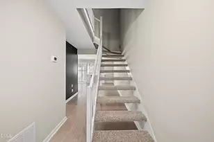 220 Elizabeth St, Chapel Hill, NC 27514 - Photo 2