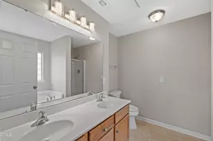 2016 Sterling Hill Dr, Fuquay-Varina, NC 27526 - Photo 20