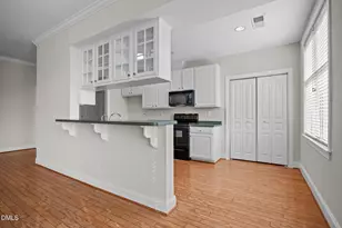 634 Meadowmont Village Cir, Chapel Hill, NC 27517 - Photo 14