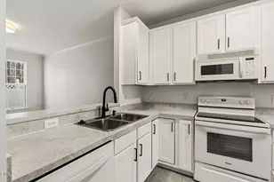 4536 Sugarbend Way, Raleigh, NC 27606 - Photo 22