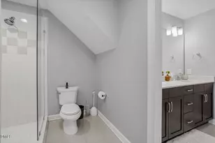 201 Beeston Ct, Cary, NC 27519 - Photo 58