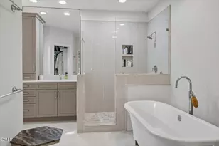 201 Beeston Ct, Cary, NC 27519 - Photo 36