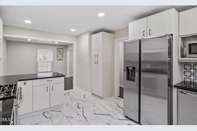 305 E Millbrook Road, Raleigh, NC 27609 - Photo 8