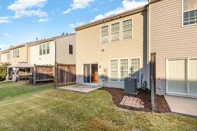 8325 Pilots View Drive, Raleigh, NC 27617 - Photo 28