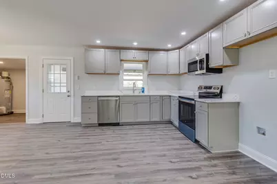 107 E New Hope Road, Goldsboro, NC 27534 - Photo 10