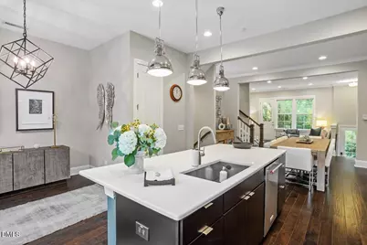 887 Wake Towne Drive, Raleigh, NC 27609 - Photo 16