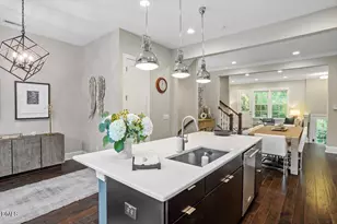 887 Wake Towne Dr, Raleigh, NC 27609 - Photo 16