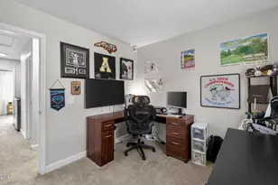 2708 Plainsfield Cir, Raleigh, NC 27610 - Photo 20