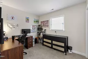 2708 Plainsfield Cir, Raleigh, NC 27610 - Photo 20