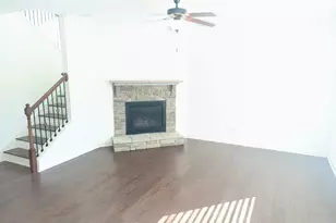 833 Poplar St, Durham, NC 27703 - Photo 2