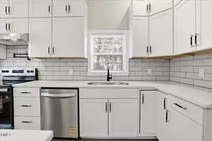 306 Martin Luther King Junior Dr, Smithfield, NC 27577 - Photo 12