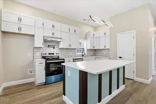 306 Martin Luther King Junior Dr, Smithfield, NC 27577 - Photo 16