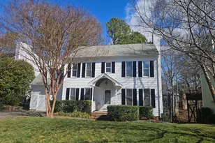 132 Trafalgar Ln, Cary, NC 27513 - Photo 2