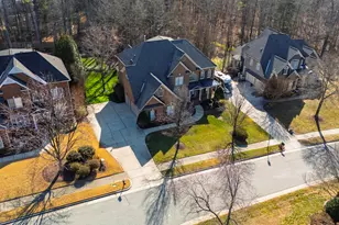 307 Lantern Ridge Ln, Cary, NC 27519 - Photo 2