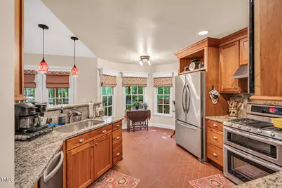 11 Bridgeport Drive, Durham, NC 27713 - Photo 4