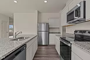 983 Embraer Wy, Spring Hope, NC 27882 - Photo 10