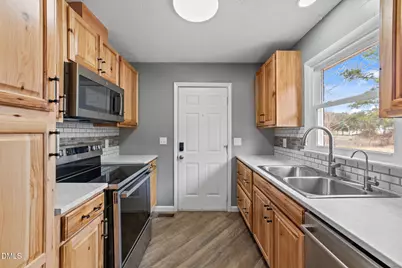 3398 Meadowlark Road, Dunn, NC 28334 - Photo 4